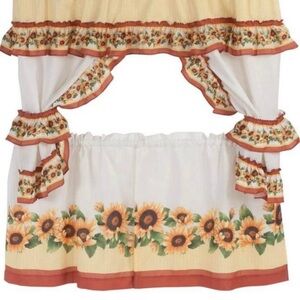 NEW in Package - Blackeyed Susan Kitchen Sunflower Curtain Set 5 piece set